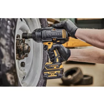 DeWALT DCF900P2T