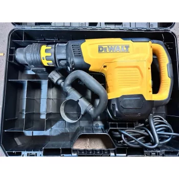 DeWALT D25881K