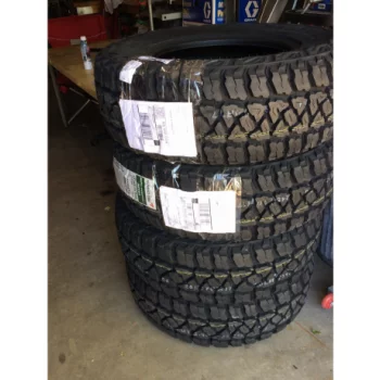 Kumho Road Venture MT51