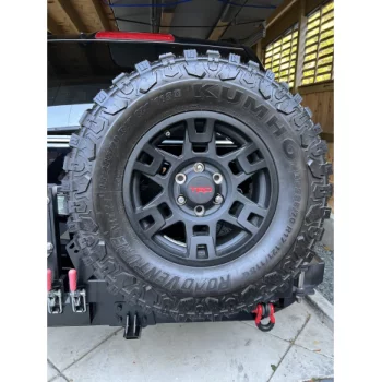 Kumho Road Venture MT71