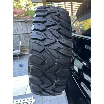 Kumho Road Venture MT71