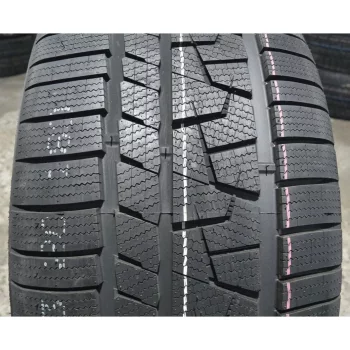 Royal Black Royal Winter UHP