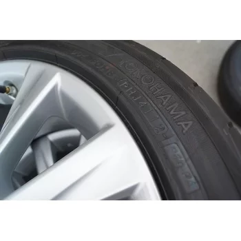 Yokohama BluEarth E51